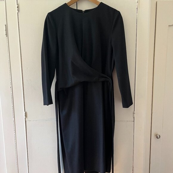 Black dress, light wool, front crossover detail - Picture 8 of 10